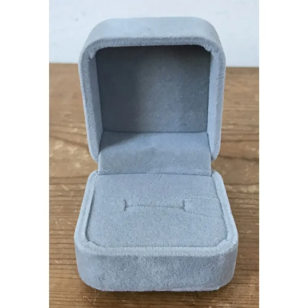 Set Lot 7 New TheDisplayGuys Pink Gray Plush Velvet Ring Jewelry Boxes Holders